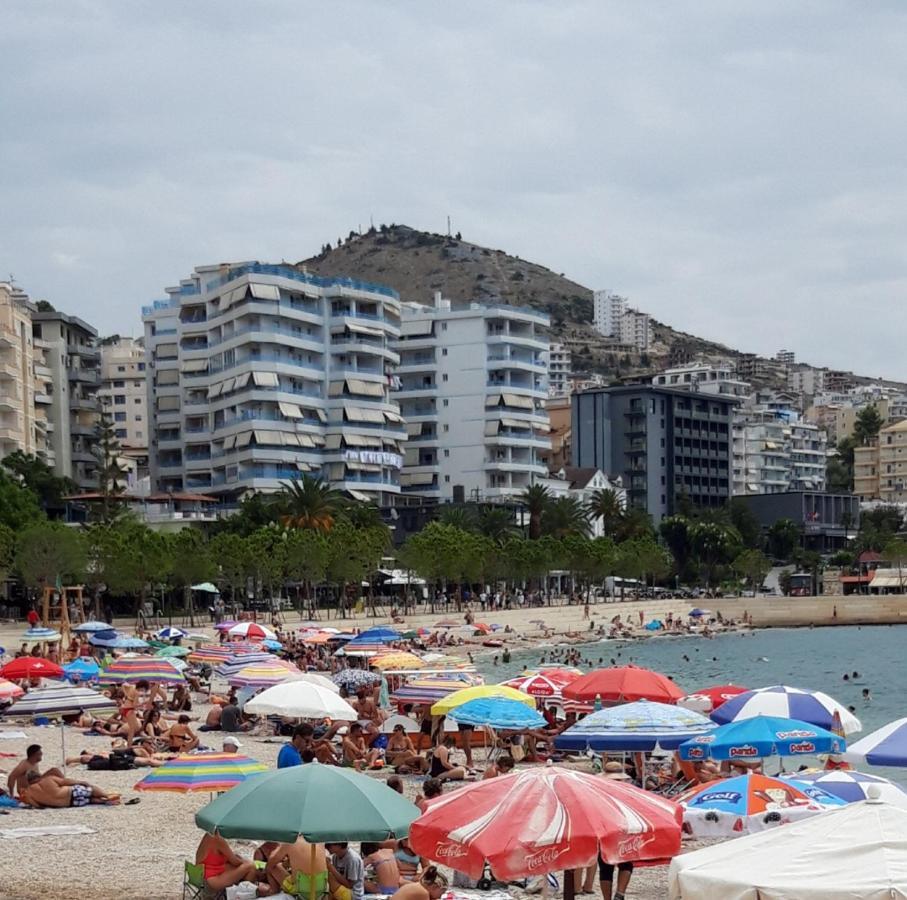 Apartment Alma Sarande Bagian luar foto