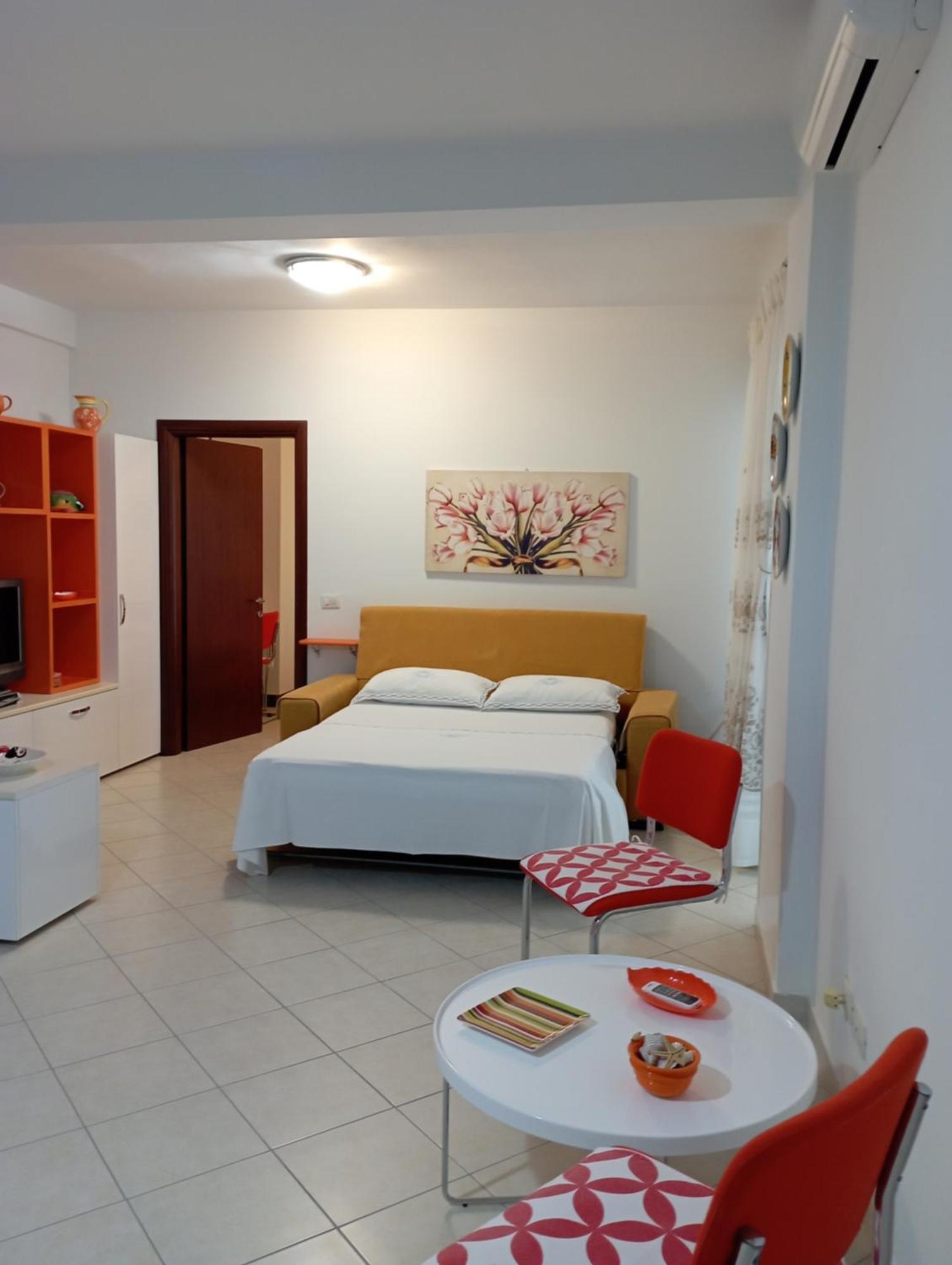 Apartment Alma Sarande Bagian luar foto