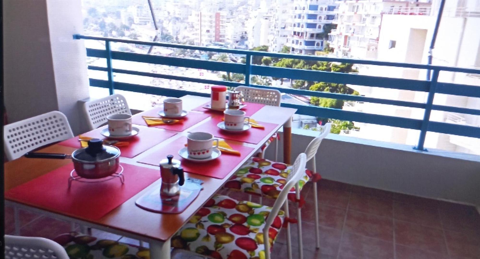 Apartment Alma Sarande Bagian luar foto