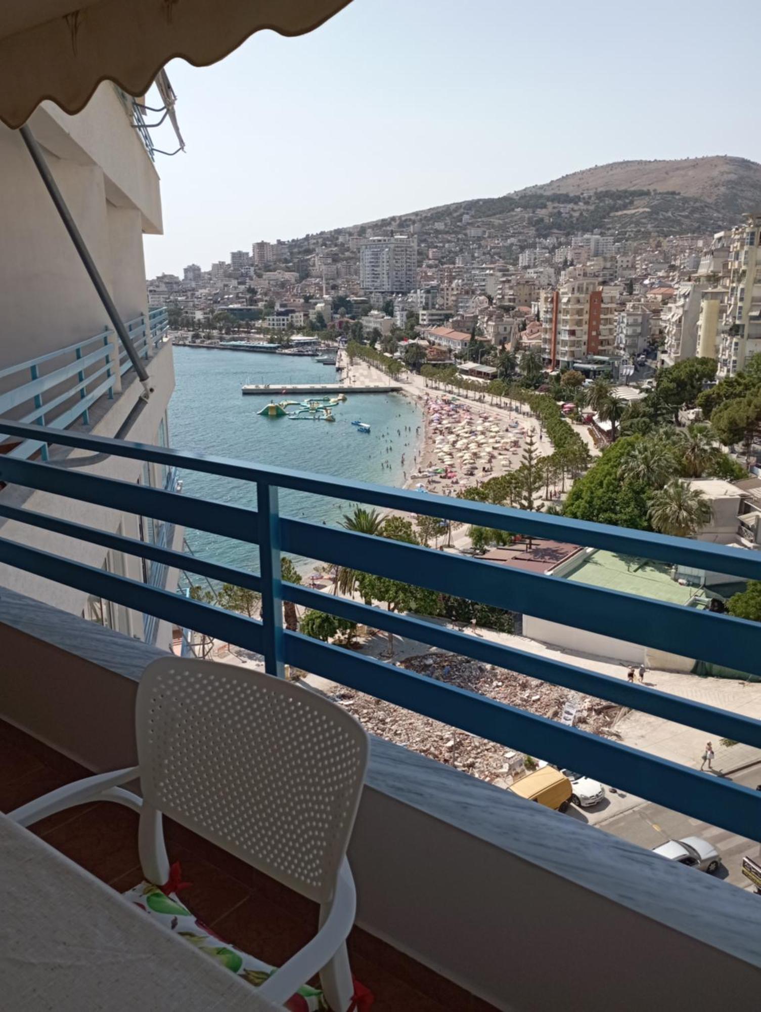 Apartment Alma Sarande Bagian luar foto