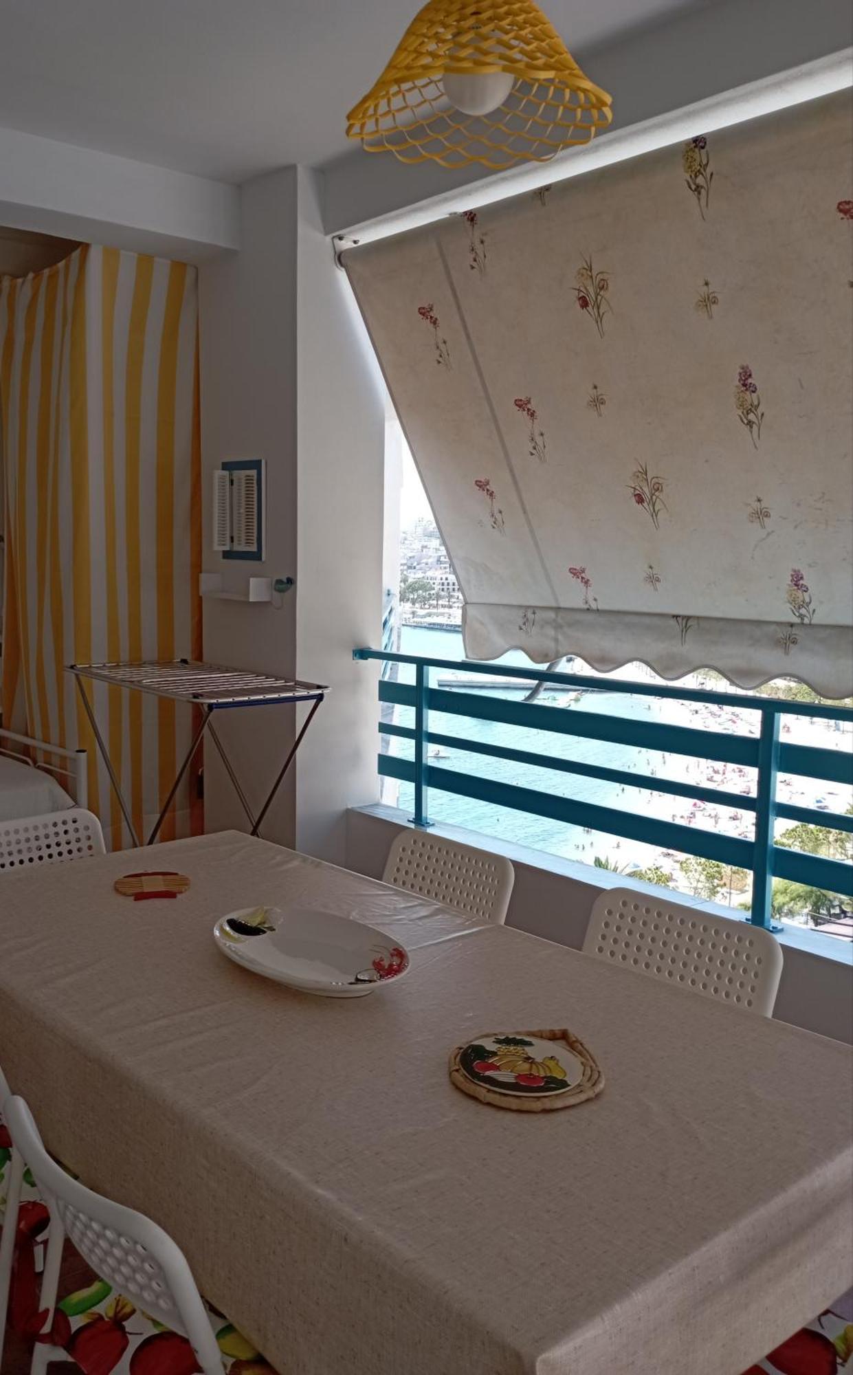 Apartment Alma Sarande Ruang foto