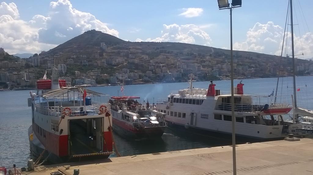 Apartment Alma Sarande Bagian luar foto