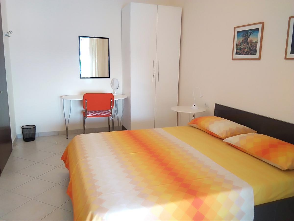 Apartment Alma Sarande Bagian luar foto